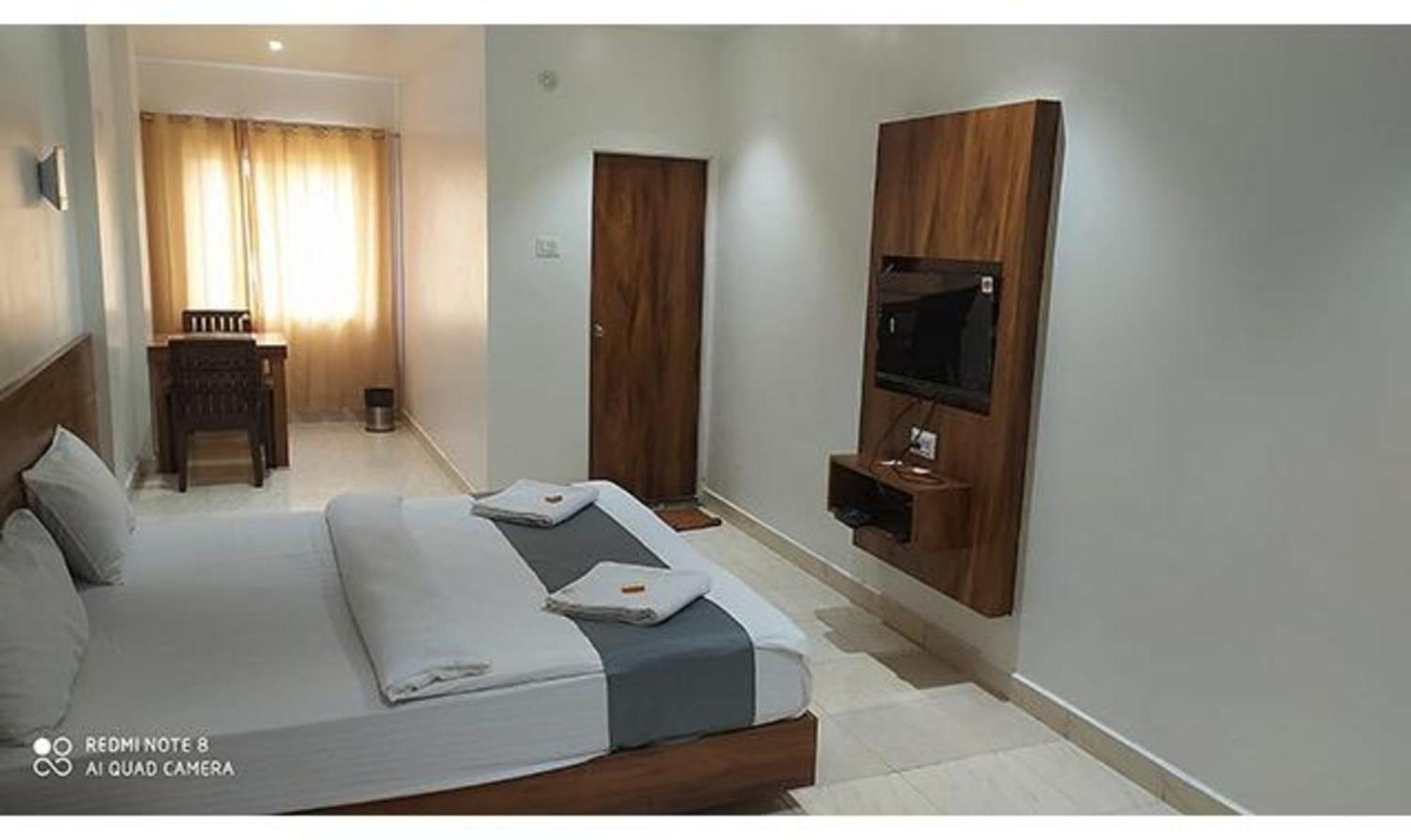 Fabhotel Omkar Pride Pune Exterior foto