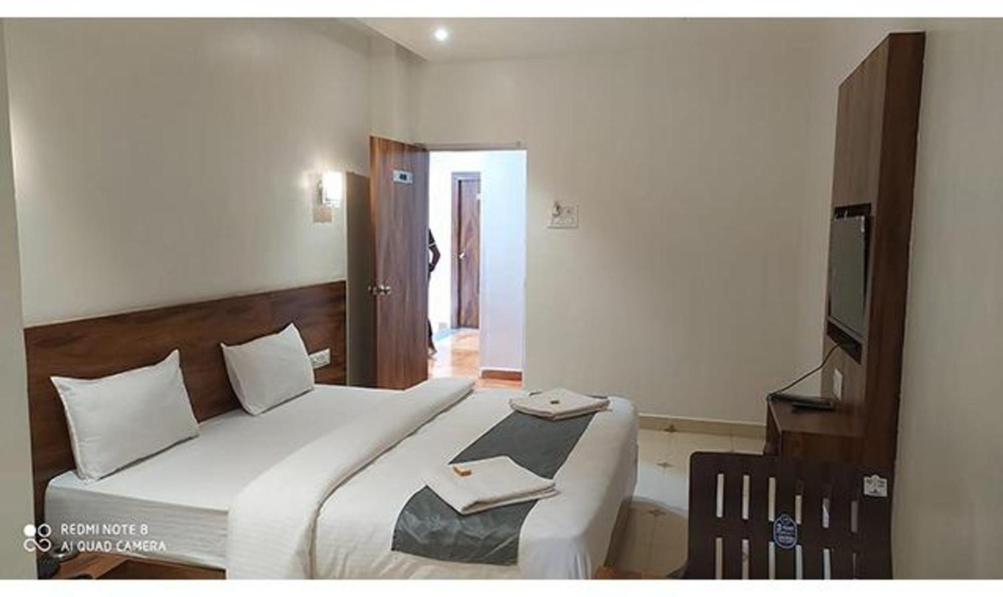 Fabhotel Omkar Pride Pune Exterior foto