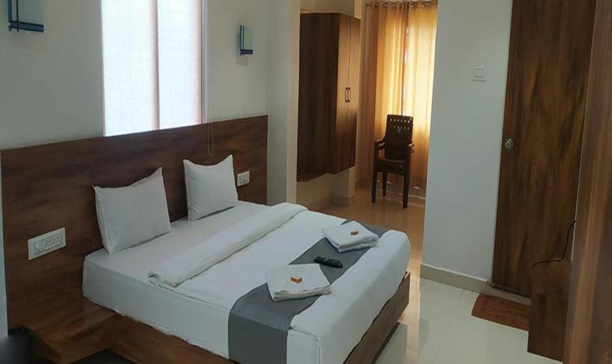 Fabhotel Omkar Pride Pune Exterior foto